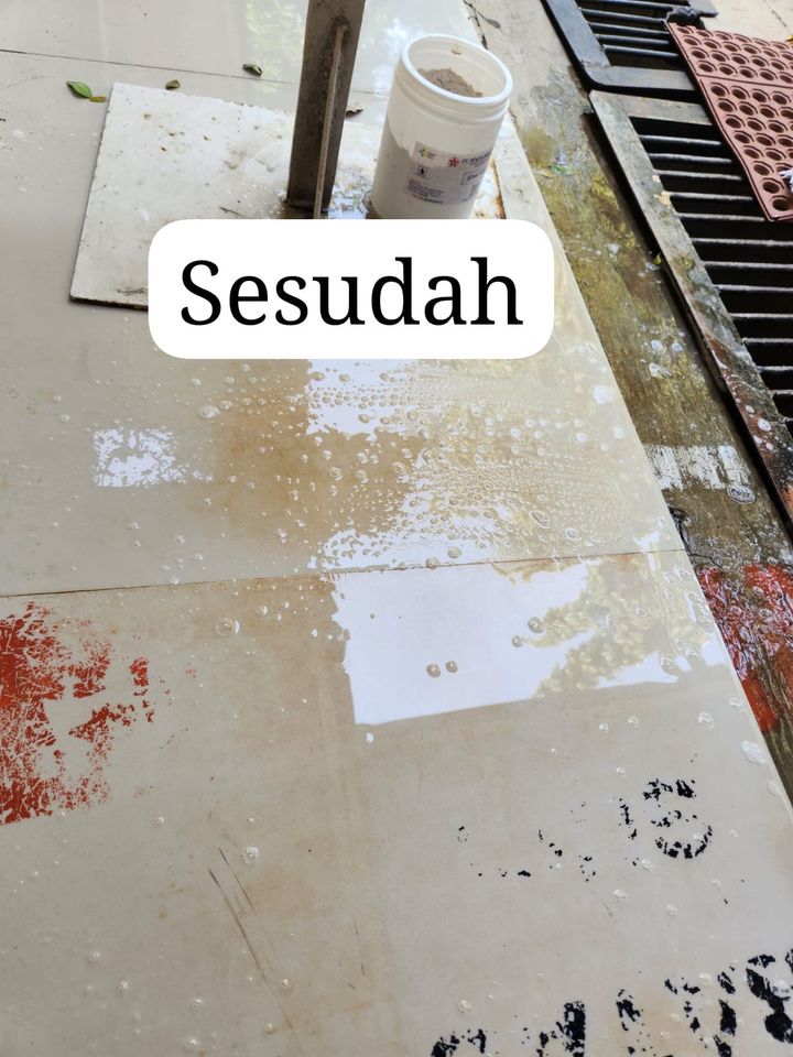 Lantai setelah dibersihkan