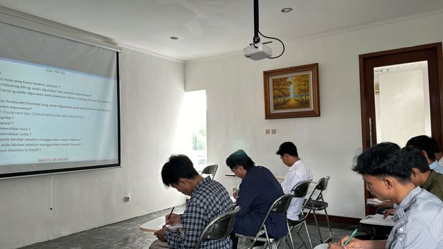 Materi kelas cleaning service